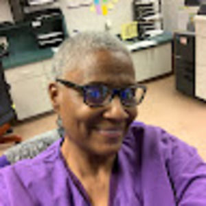 Meet your Posher, Loretta